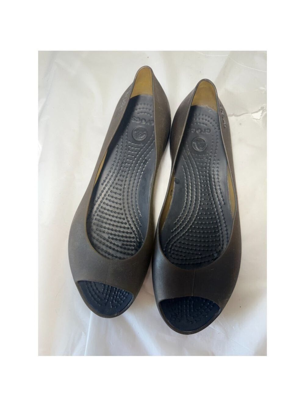 Crocs Flats Jelly Sandals Open Toe cutouts Casual Green Slip On Shoes Size 6